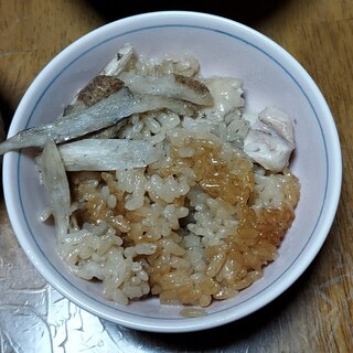 ごぼうと鶏肉のたきこみごはん